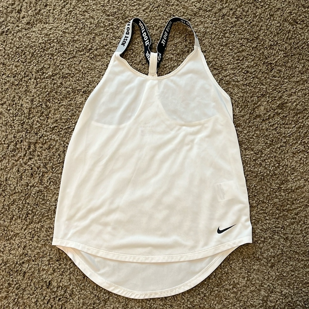 Nike women’s tank top